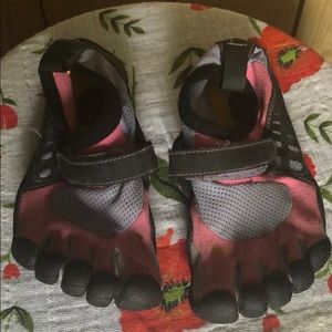Kids Vibram Toe Shoes toddler 11